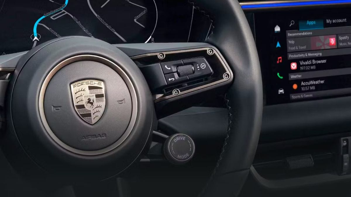 Porsche Macan Electric Turbonite interior package