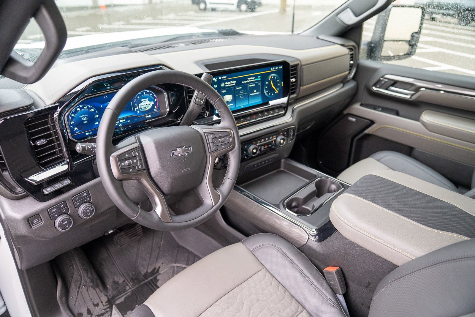 2024 Chevrolet Silverado 2500HD ZR2 photo 4
