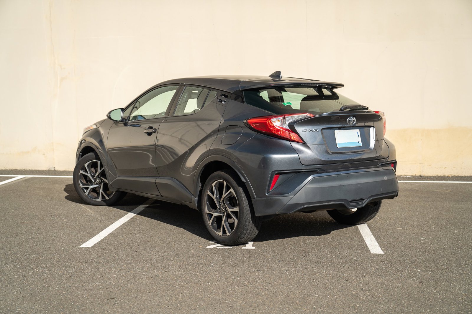 2018 Toyota C-HR XLE photo 3