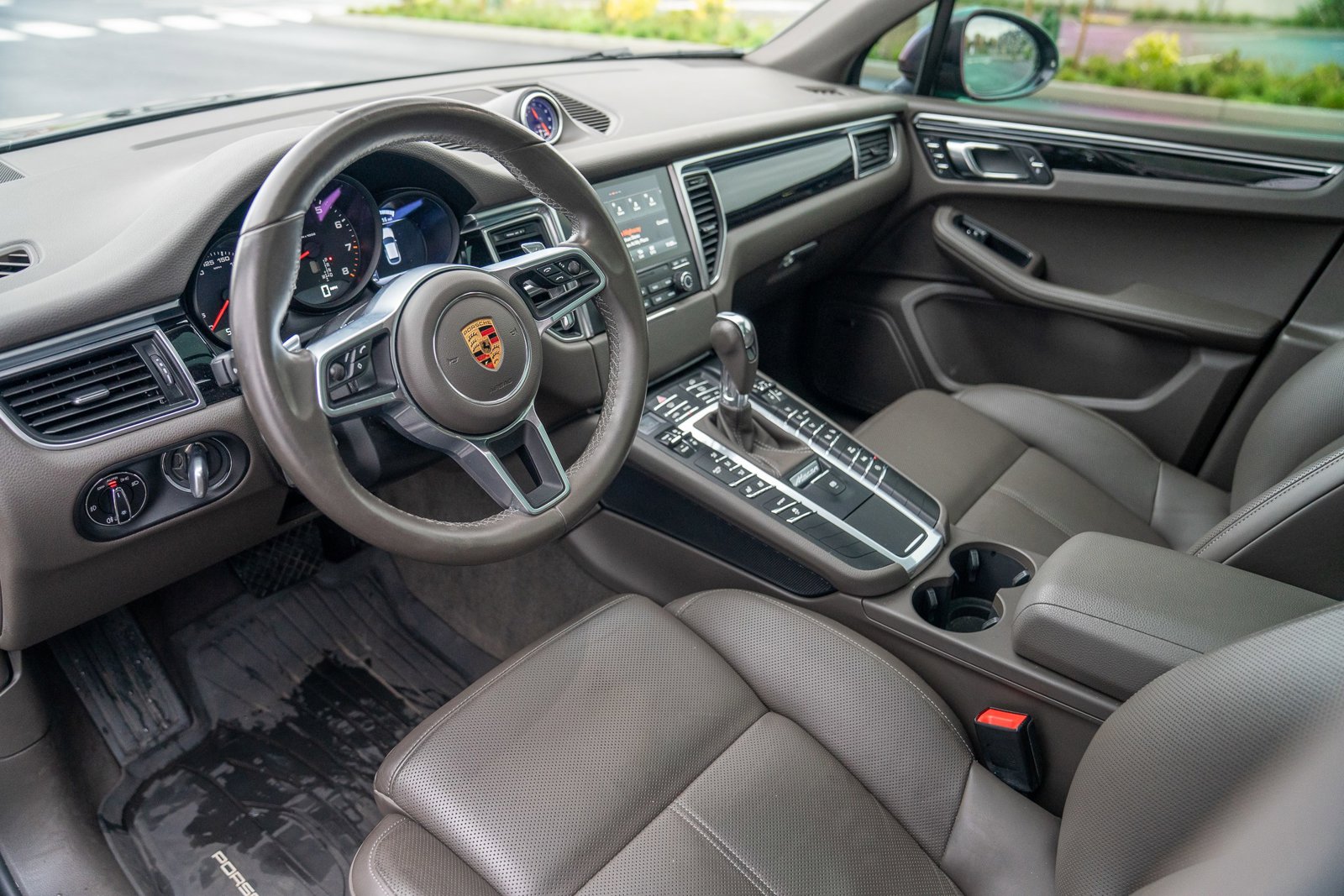 2018 Porsche Macan photo 4