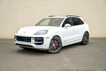 2025 Porsche Cayenne GTS SUV