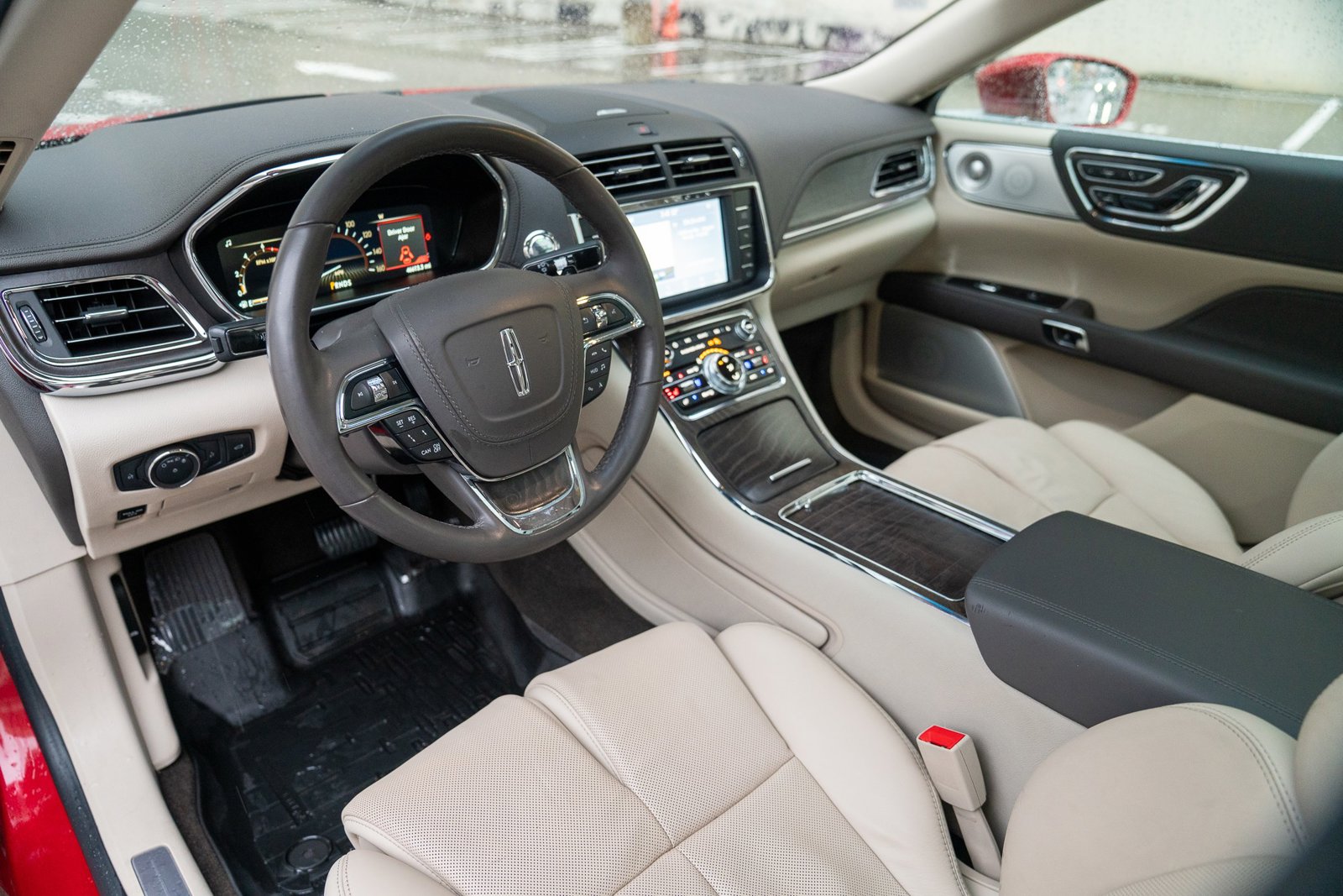 2020 Lincoln Continental Reserve photo 4