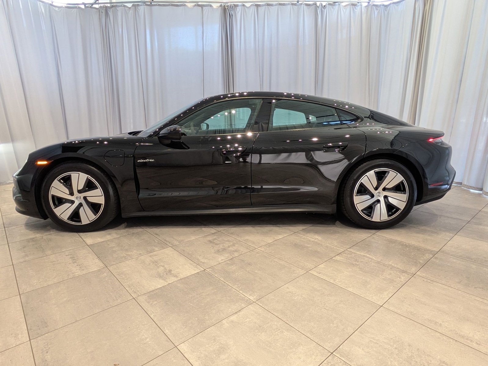 Certified 2025 Porsche Taycan Base with VIN WP0AA2Y17SSA09492 for sale in Bellevue, WA