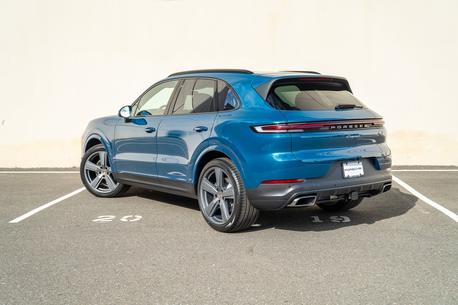 2026 Porsche Cayenne photo 3