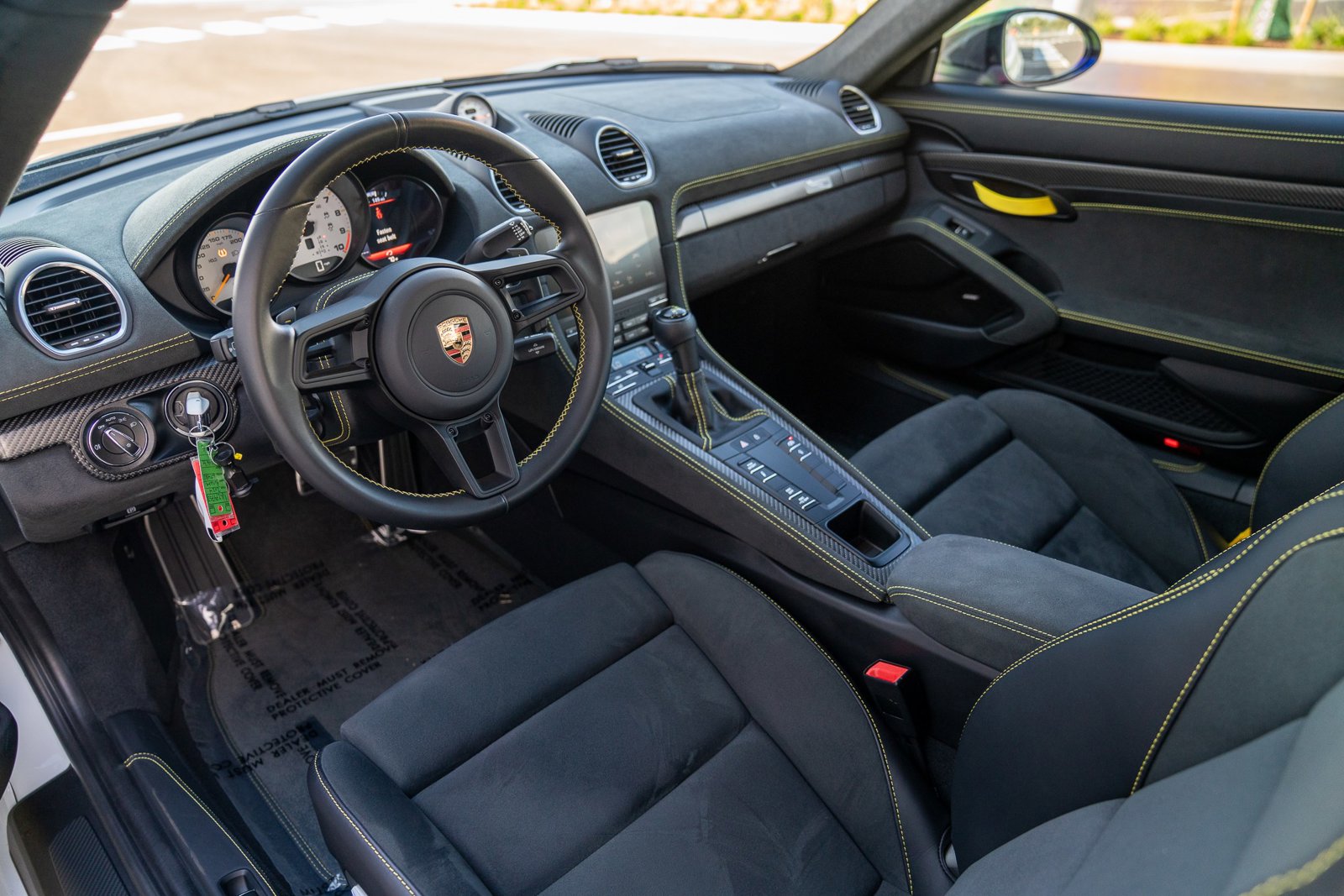2024 Porsche Cayman GT4 RS photo 4