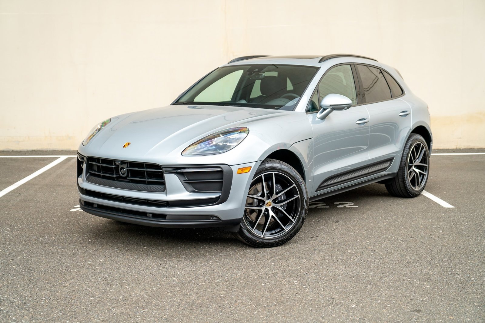 2026 Porsche Macan Base