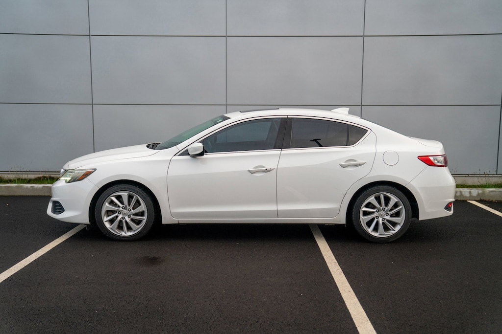Used 2016 Acura ILX 2.4L w/Premium Package (A8) Sedan