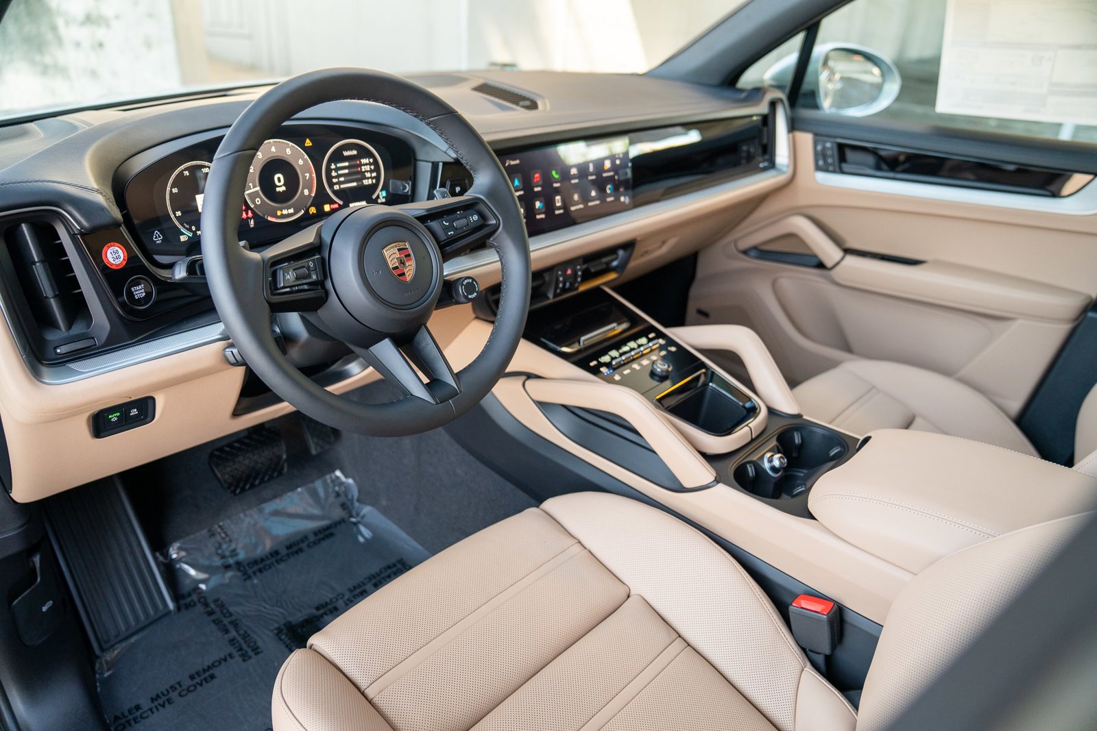 2025 Porsche Cayenne photo 4