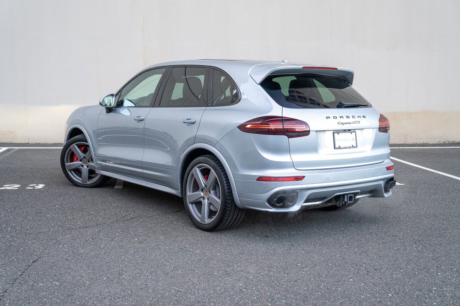 2016 Porsche Cayenne GTS photo 3