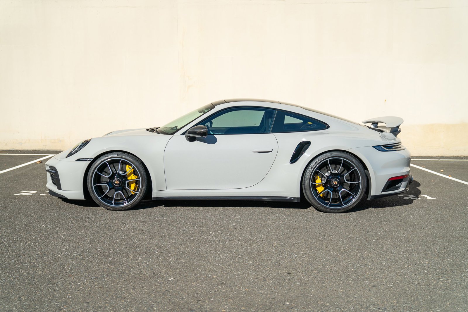 2021 Porsche 911 Turbo S photo 2