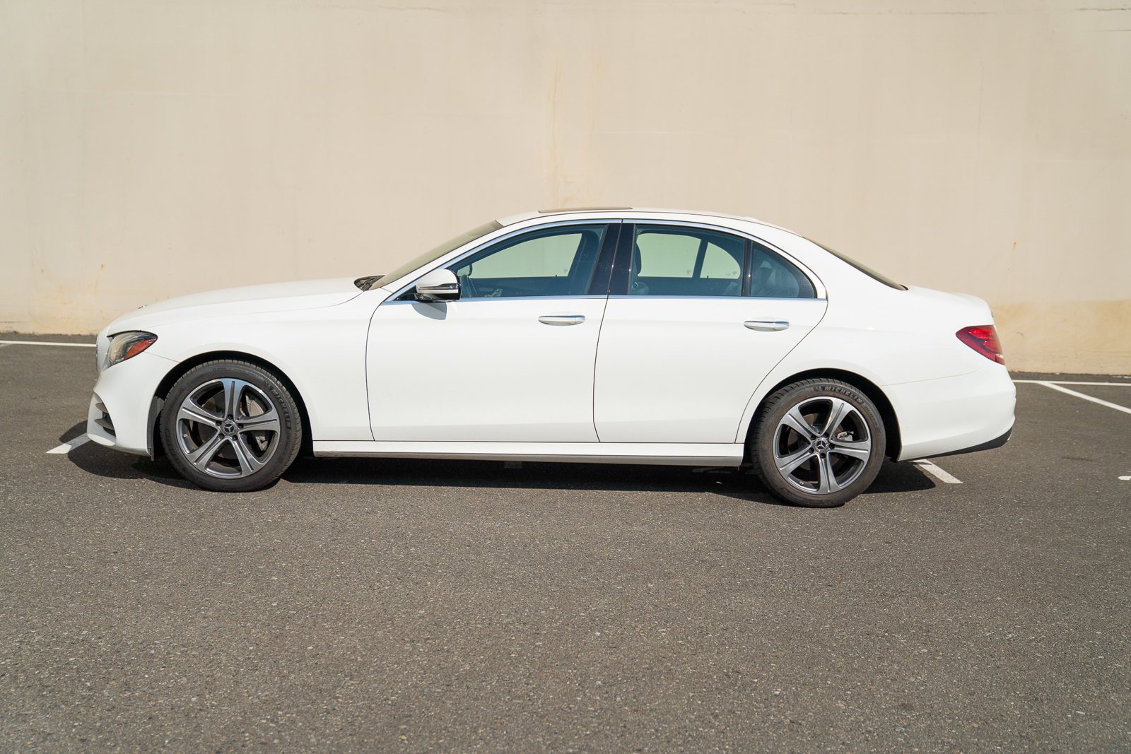 2020 Mercedes Benz E 350 4MATIC Sedan photo 2
