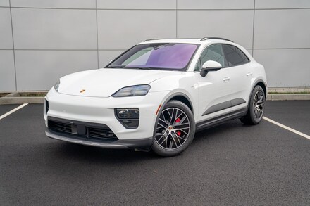 2025 Porsche Macan Electric 4S SUV
