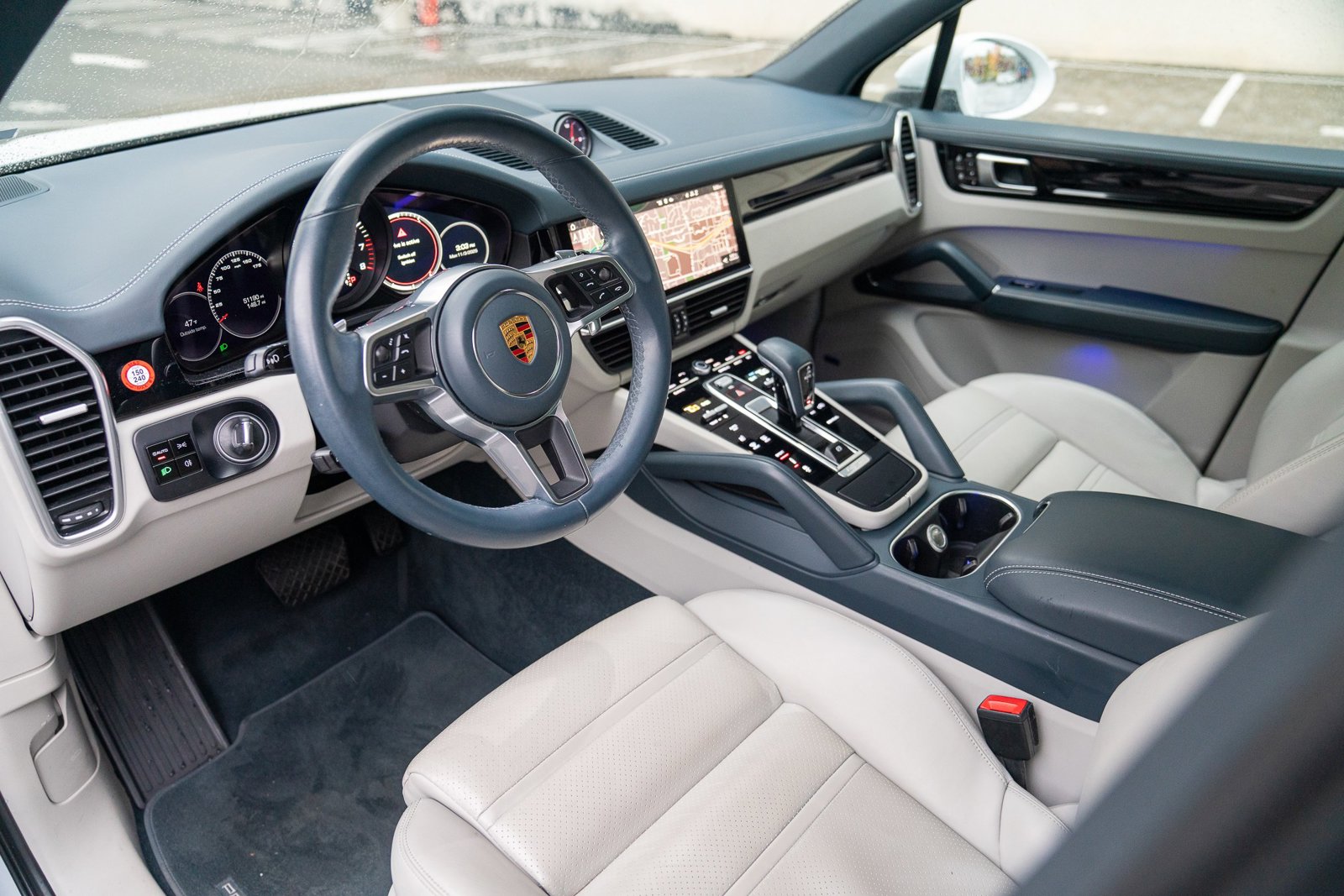 2021 Porsche Cayenne photo 3