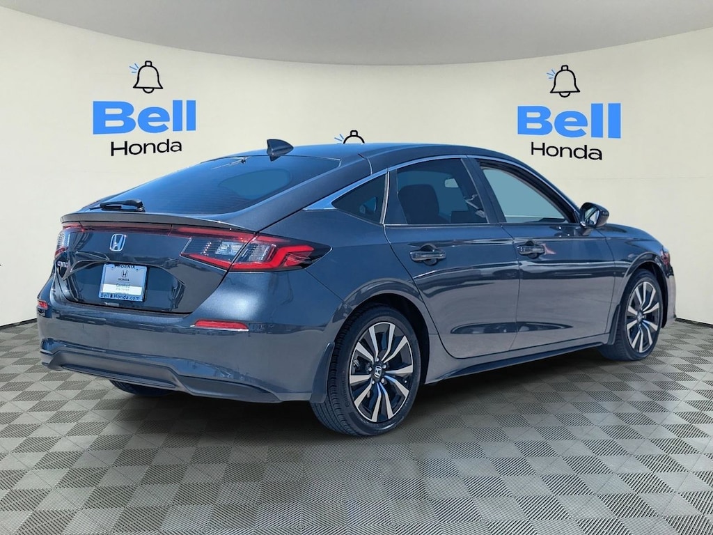 Used 2024 Honda Civic EX-L Hatchback