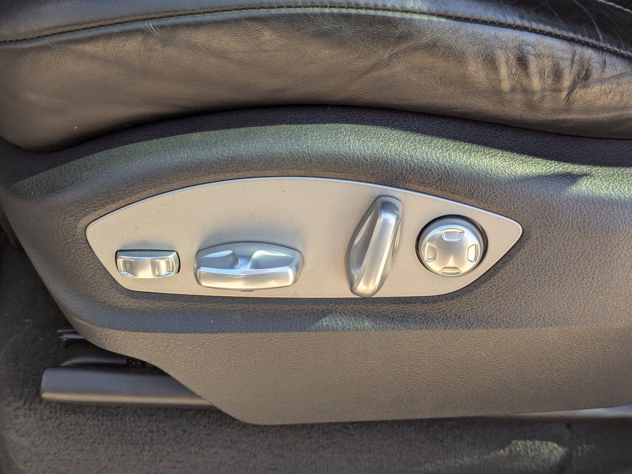 2017 Porsche Cayenne S - Photo 21