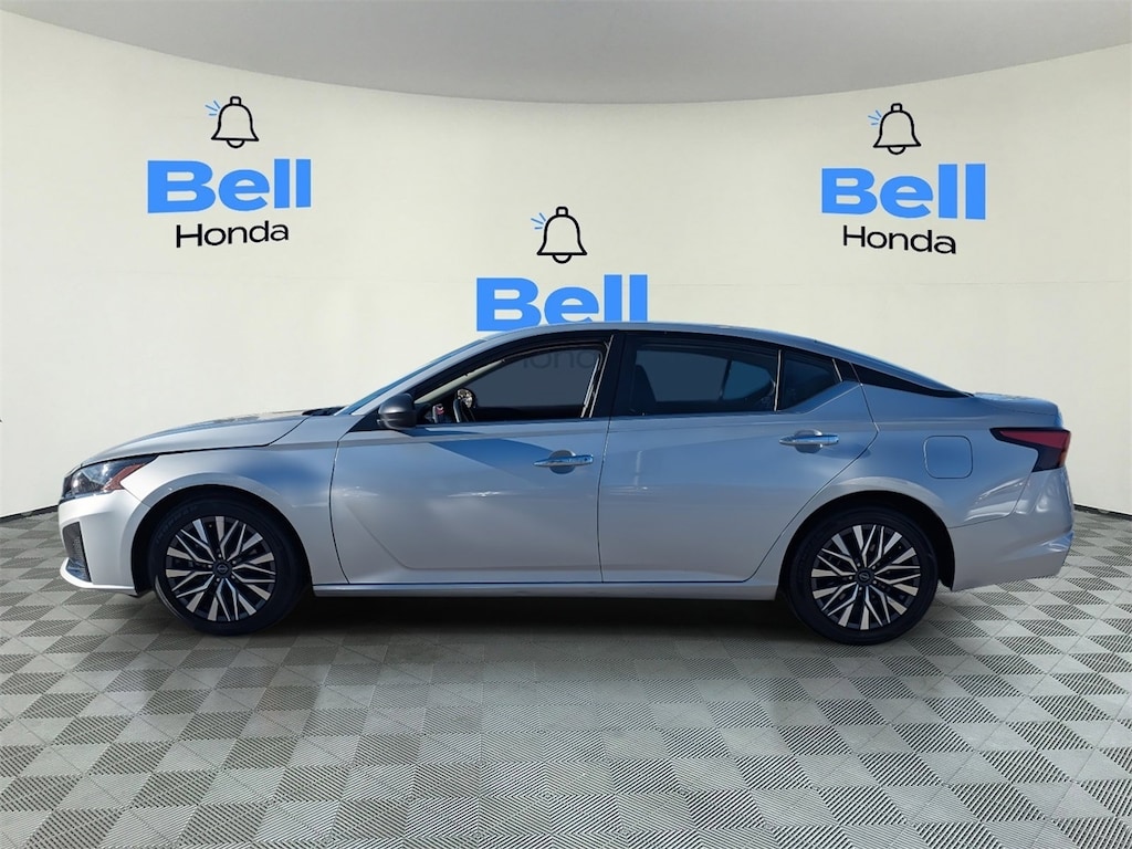 Used 2024 Nissan Altima 2.5 SV Sedan
