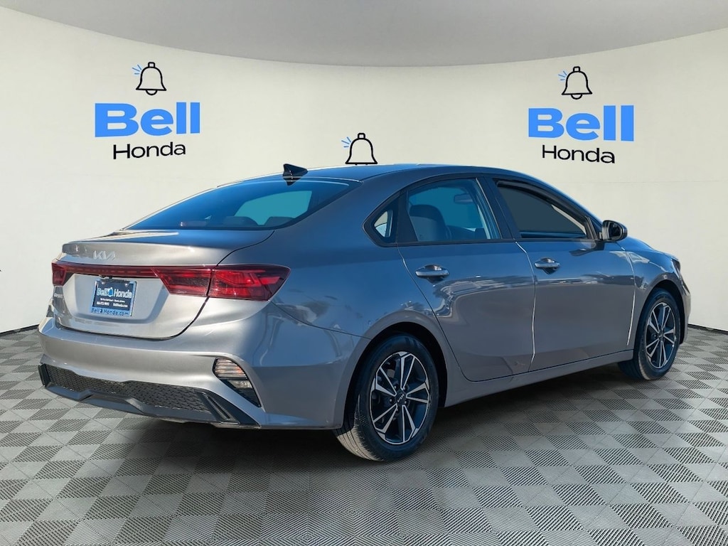 Used 2024 Kia Forte LXS Sedan