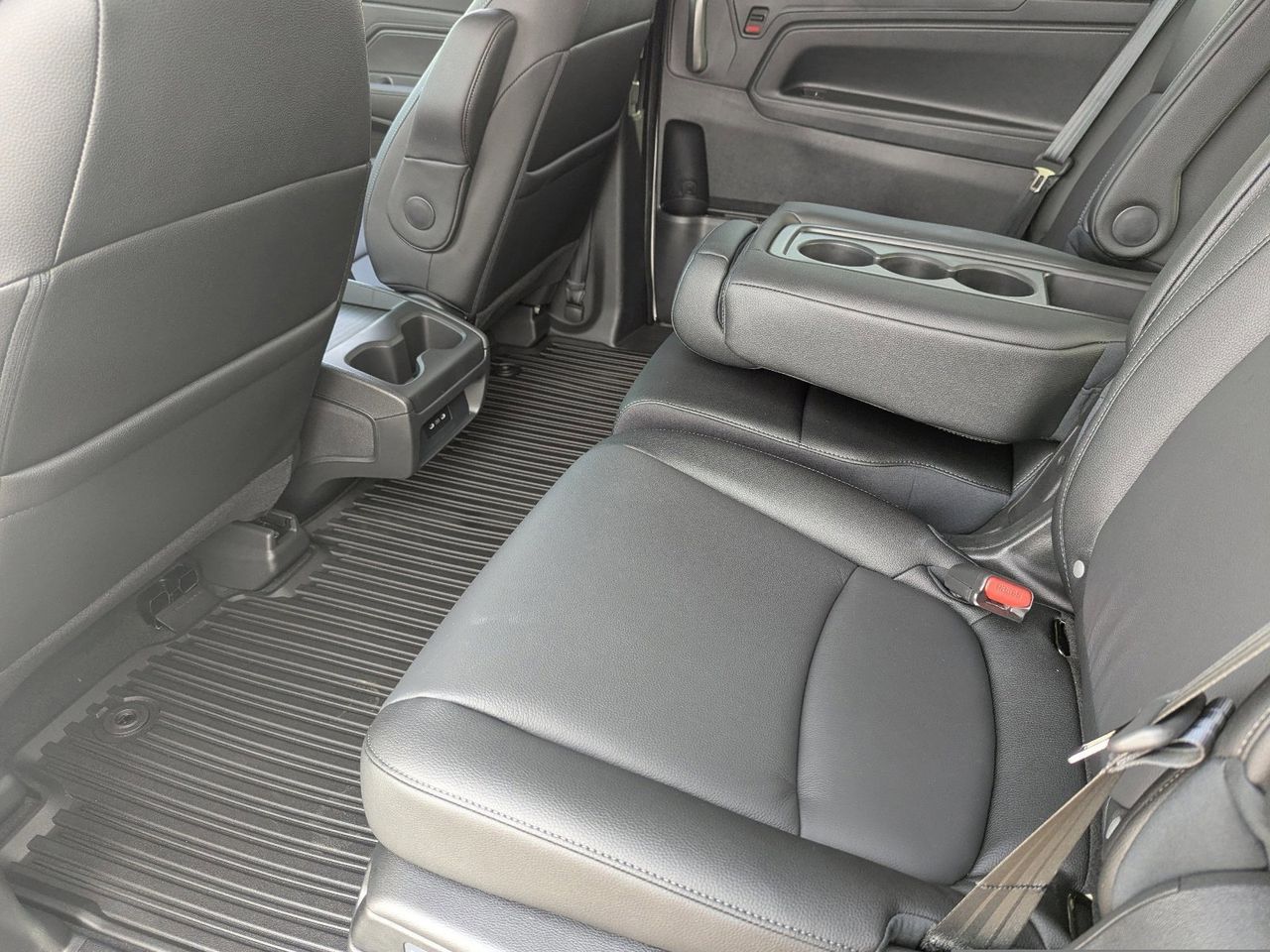 2026 Honda Odyssey EX-L - Photo 21