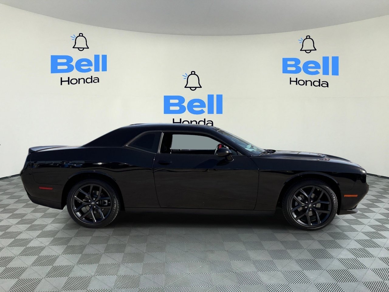 Used 2022 Dodge Challenger SXT Coupe