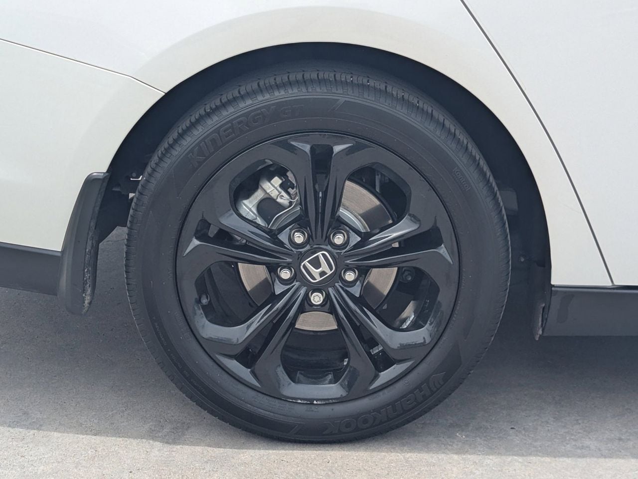 2025 Honda Accord SE - Photo 7