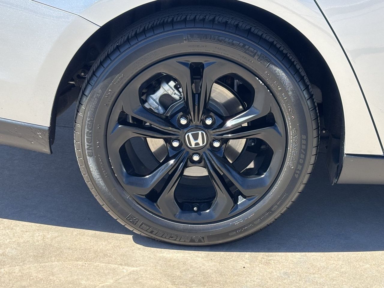 2024 Honda Accord EX - Photo 7