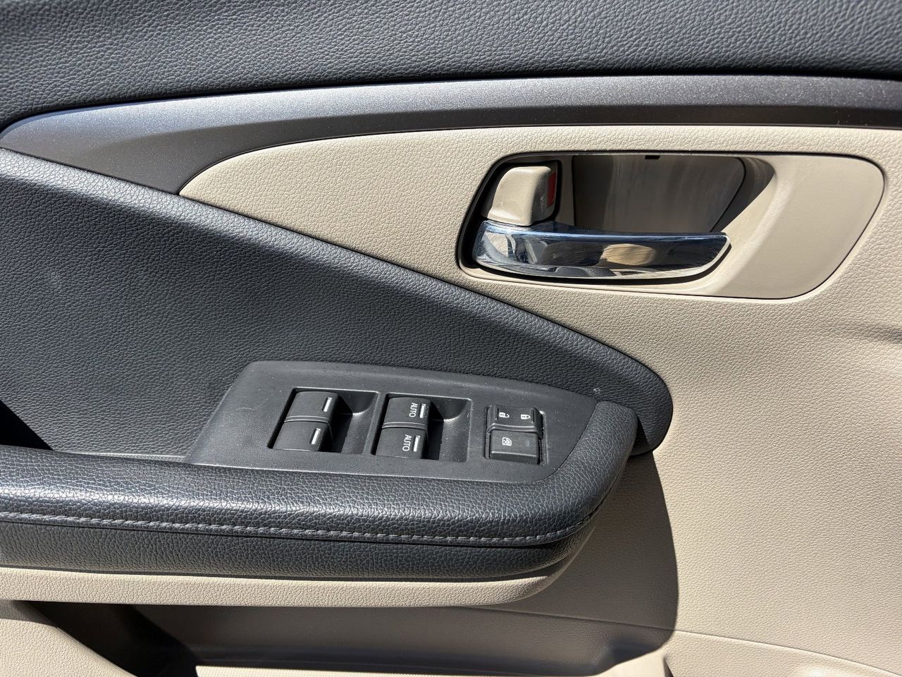 2017 Honda Pilot EX-L - Photo 20