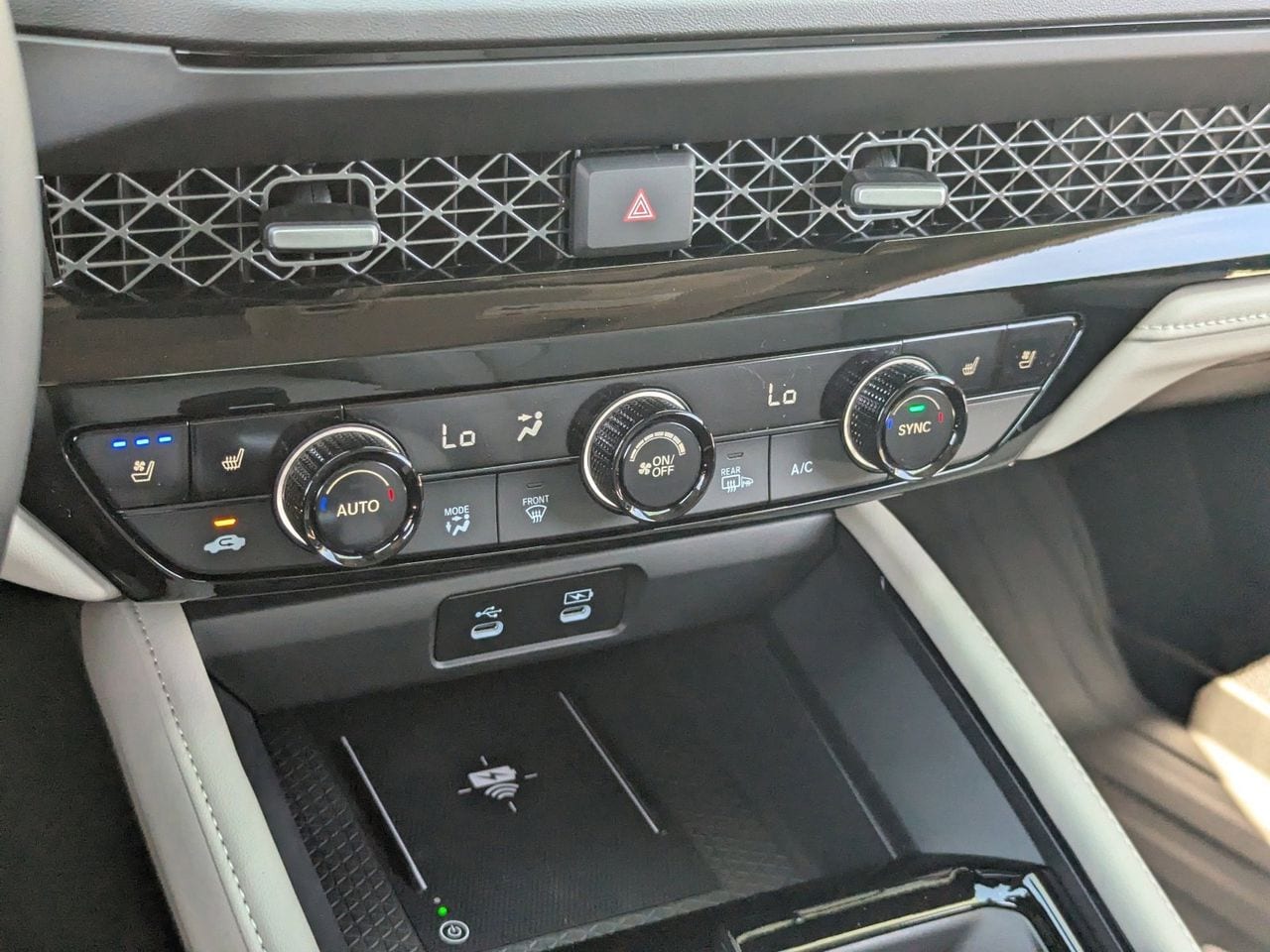 2026 Honda Accord Hybrid Touring - Photo 16