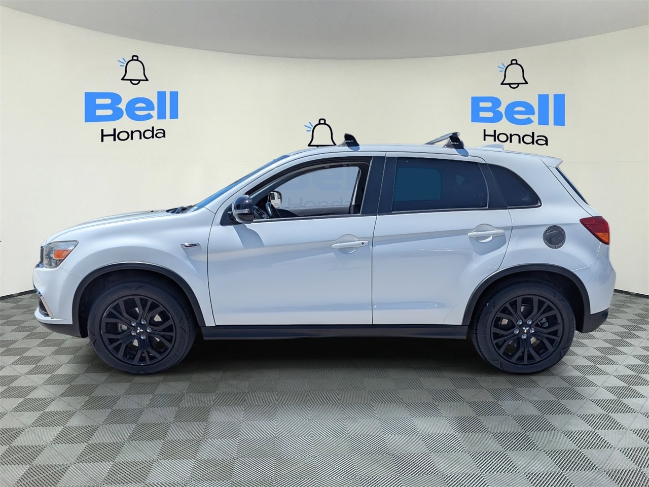 Used 2017 Mitsubishi Outlander Sport LE with VIN JA4AP3AU3HZ070208 for sale in Phoenix, AZ