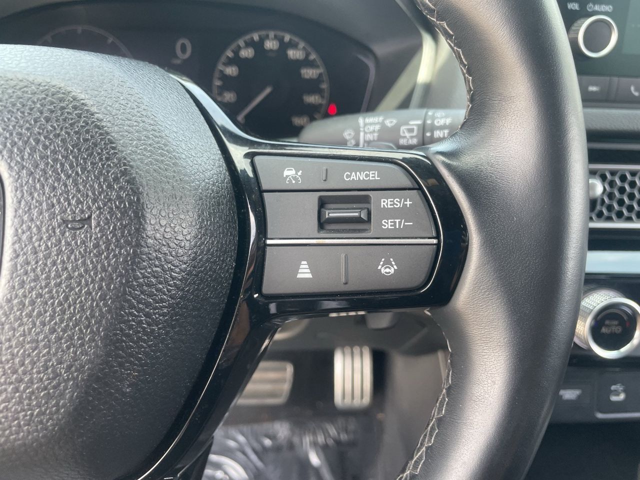 2025 Honda Civic Hatchback Sport - Photo 27