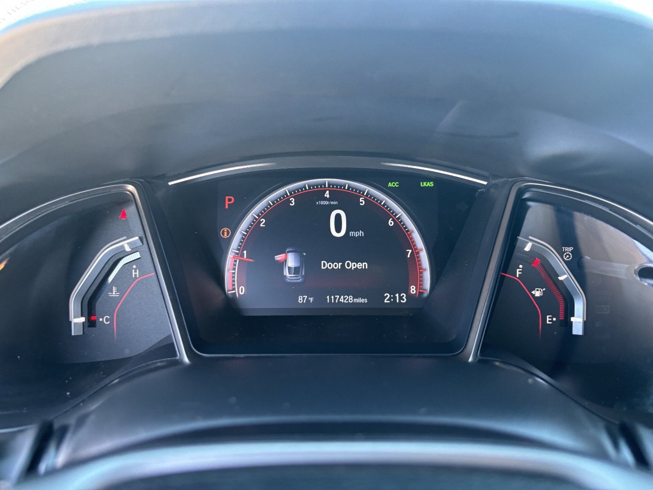 2018 Honda Civic Hatchback Sport Touring - Photo 28