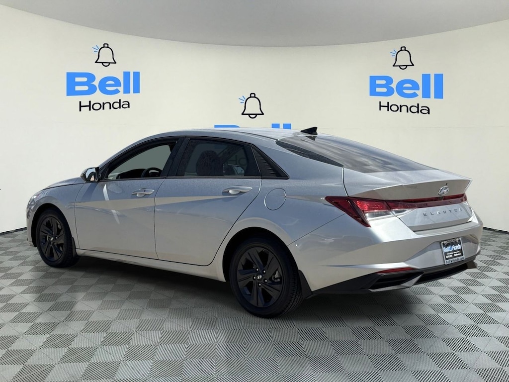 Used 2022 Hyundai Elantra SEL Sedan