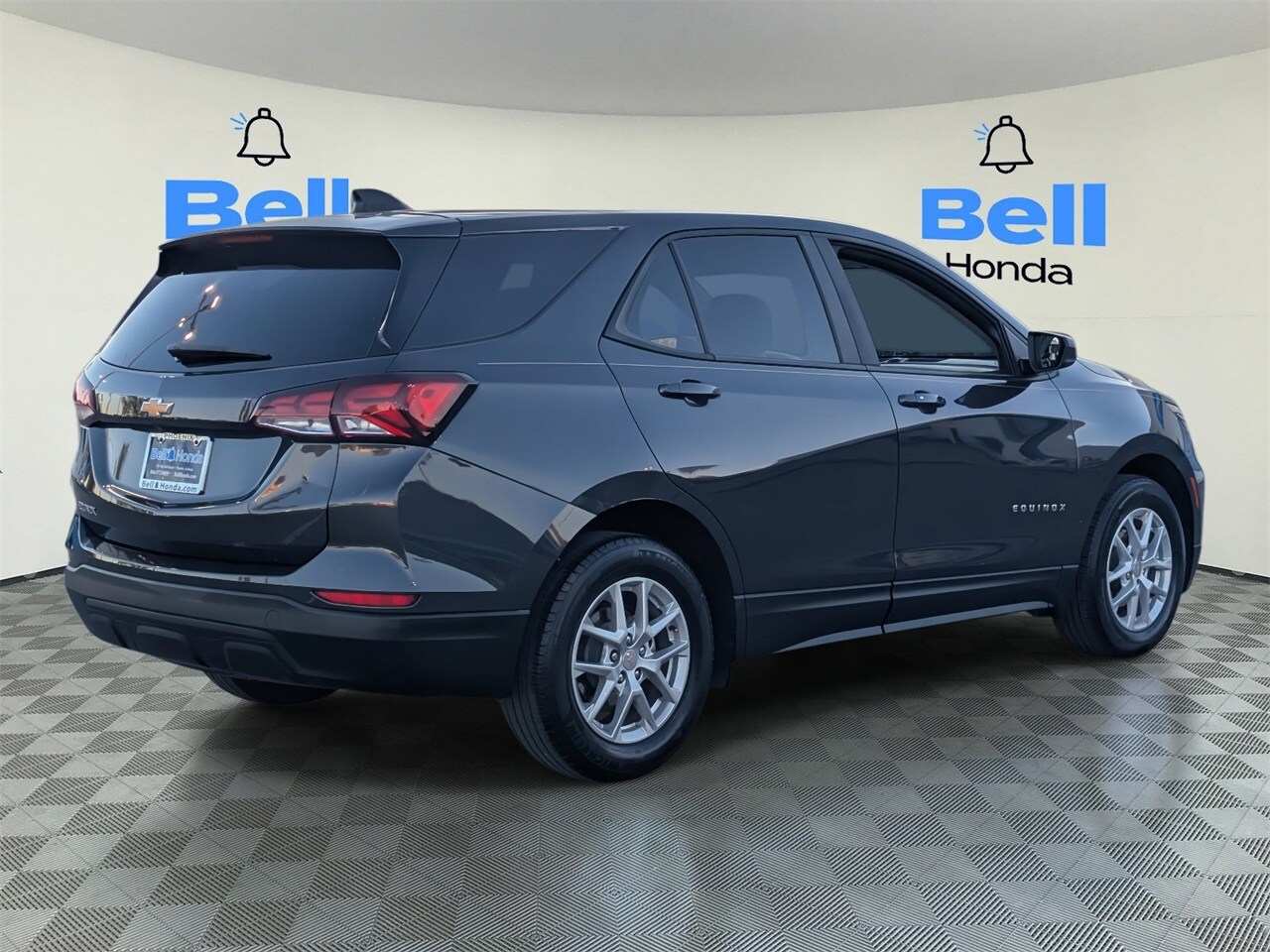 2022 Chevrolet Equinox LS photo 4