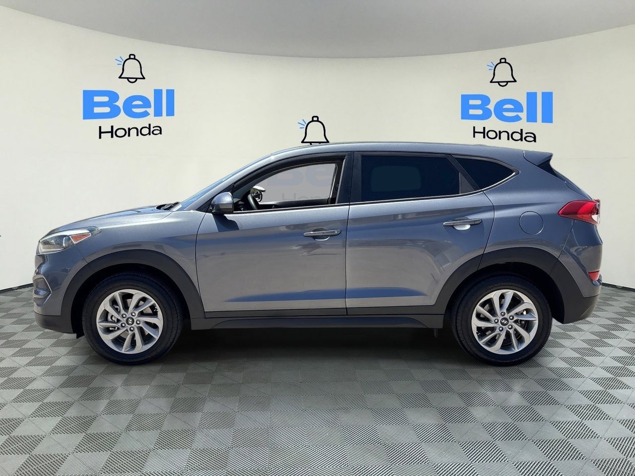 Used 2016 Hyundai Tucson SE with VIN KM8J23A4XGU040599 for sale in Phoenix, AZ