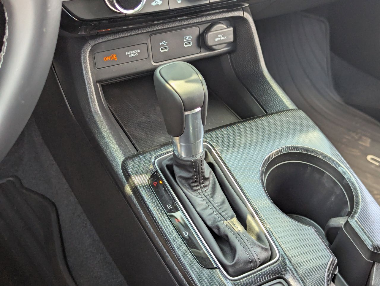 2026 Honda Civic Hatchback Sport - Photo 16