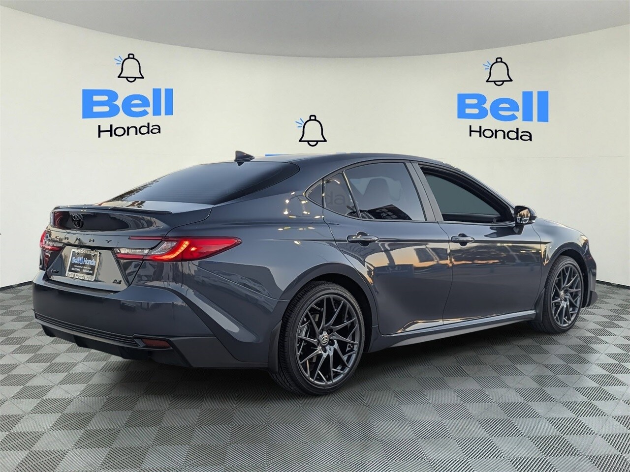 2026 Toyota Camry SE photo 4