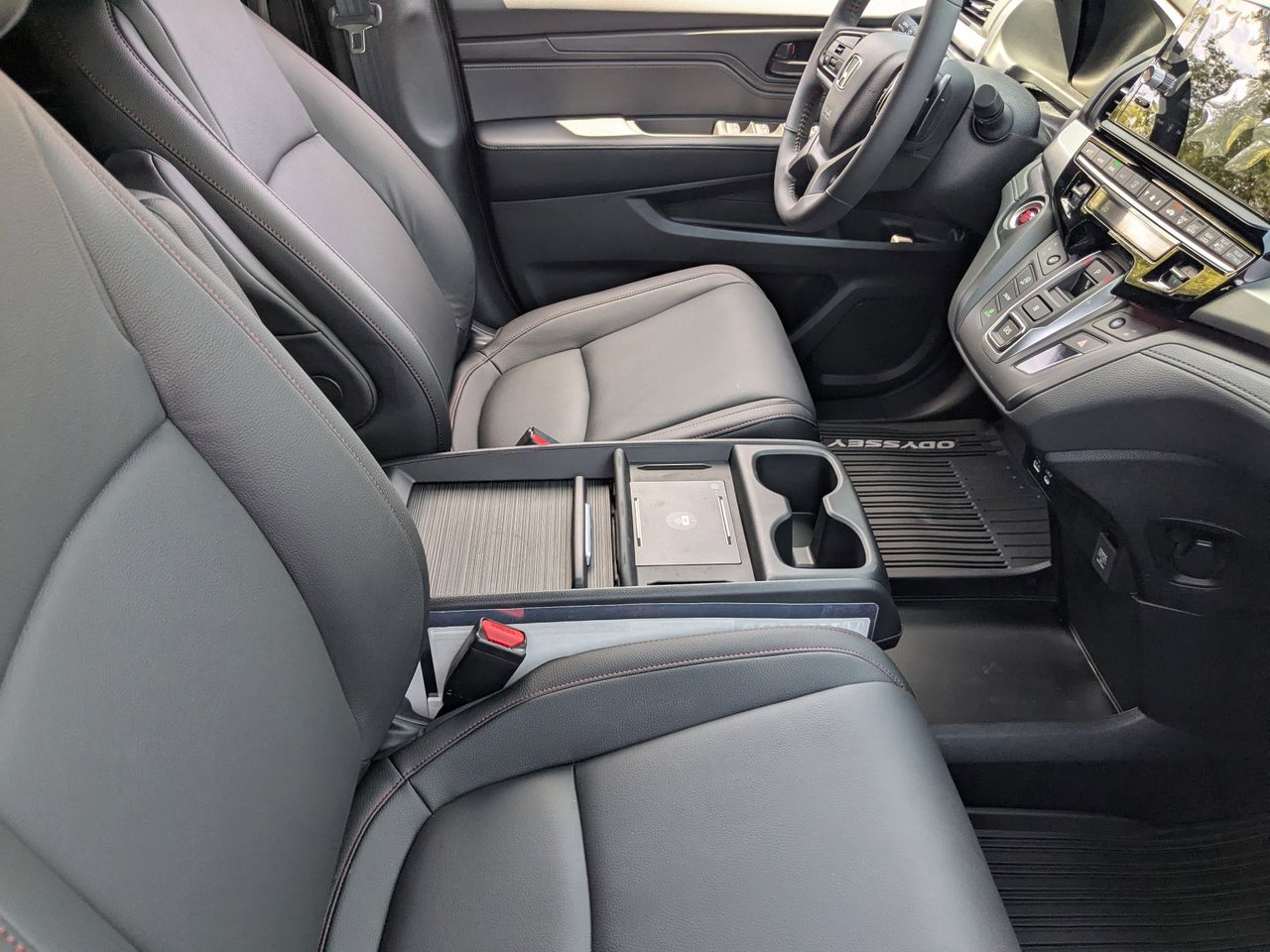 2026 Honda Odyssey Sport L - Photo 6