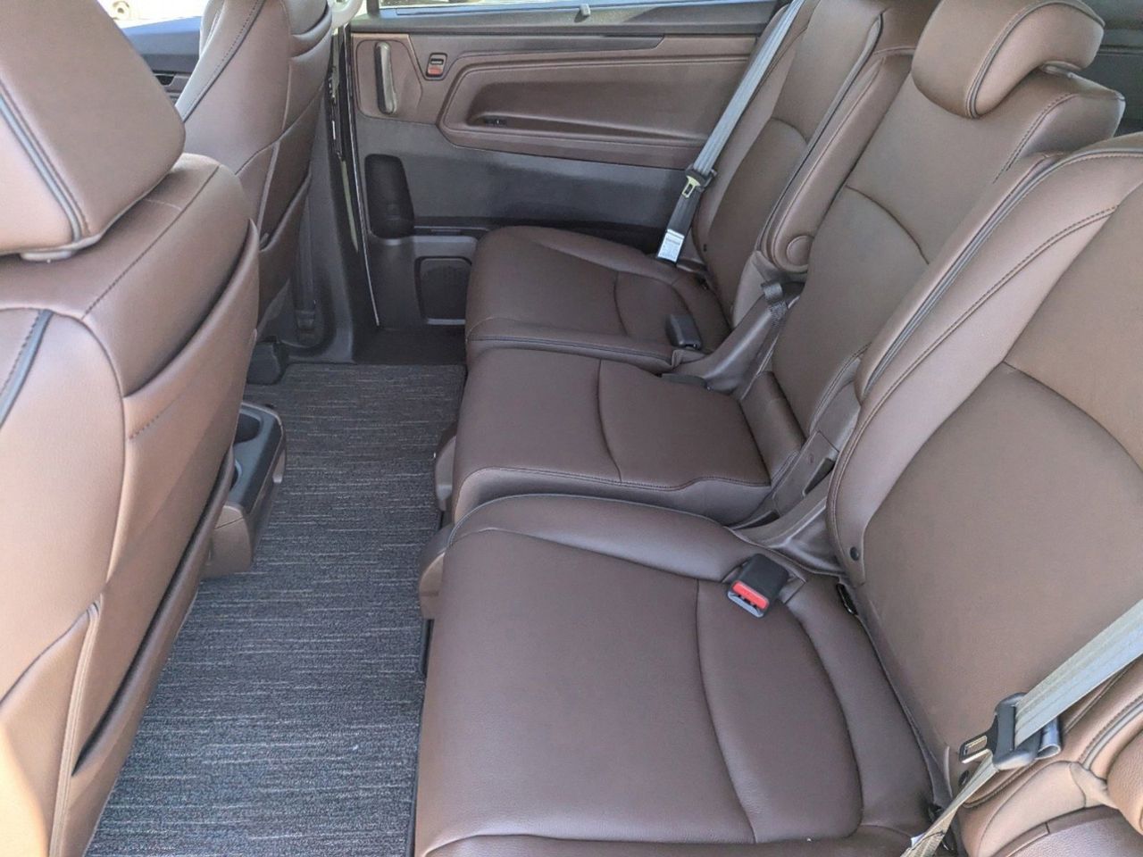 2026 Honda Odyssey Touring - Photo 10