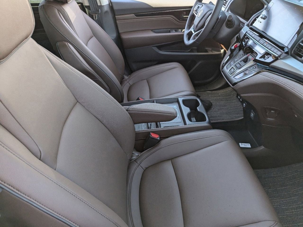 2026 Honda Odyssey Touring - Photo 7