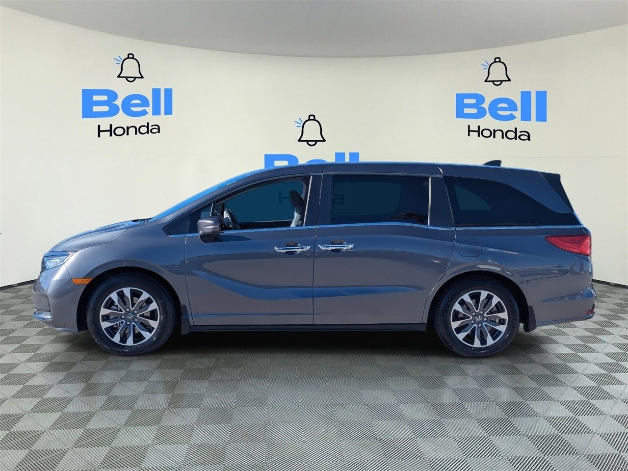 2023 Honda Odyssey EX-L photo 2