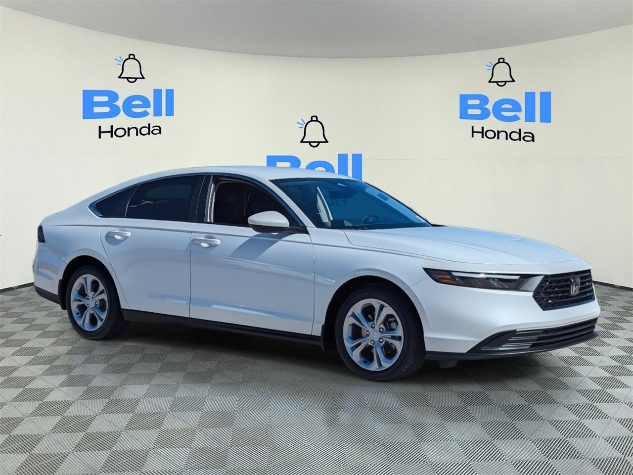 2025 Honda Accord LX photo 4