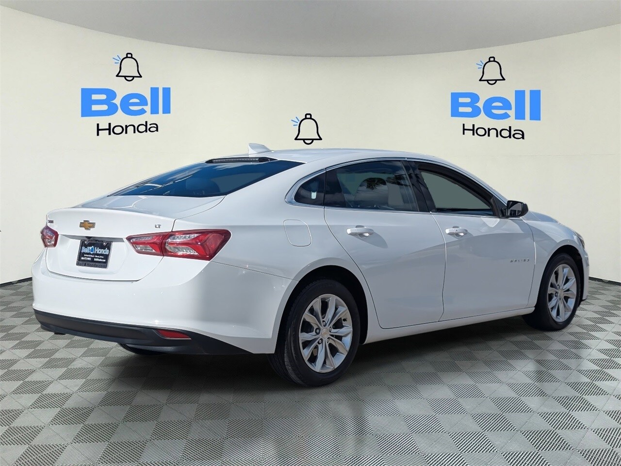 2022 Chevrolet Malibu 1LT photo 3