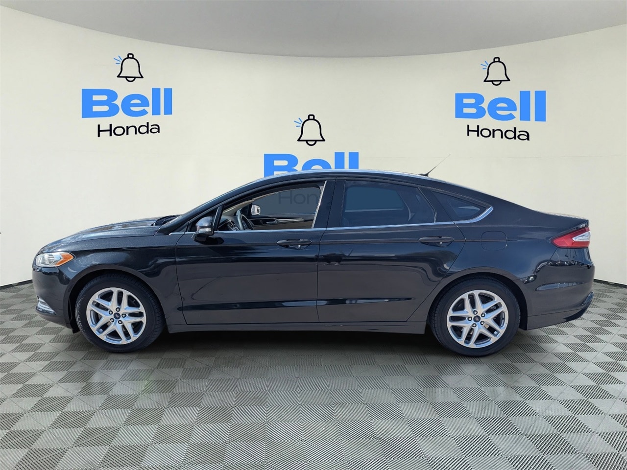 Used 2013 Ford Fusion SE with VIN 3FA6P0HRXDR312847 for sale in Phoenix, AZ