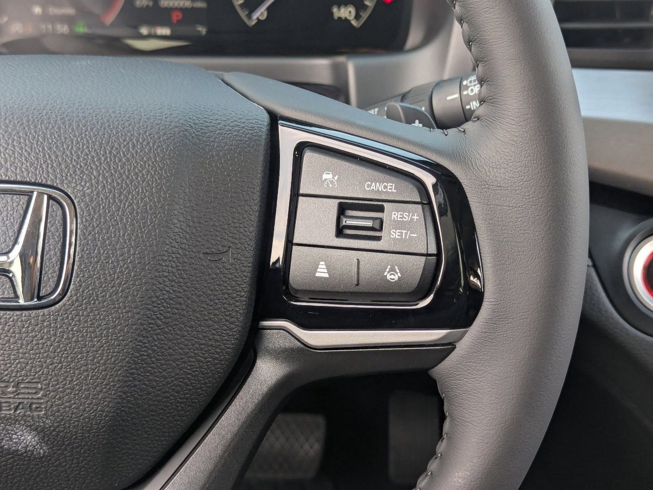 2026 Honda Odyssey EX-L - Photo 18