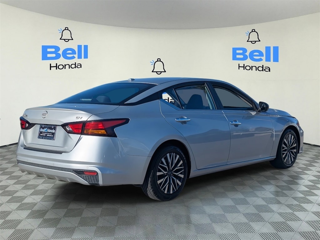 Used 2024 Nissan Altima 2.5 SV Sedan