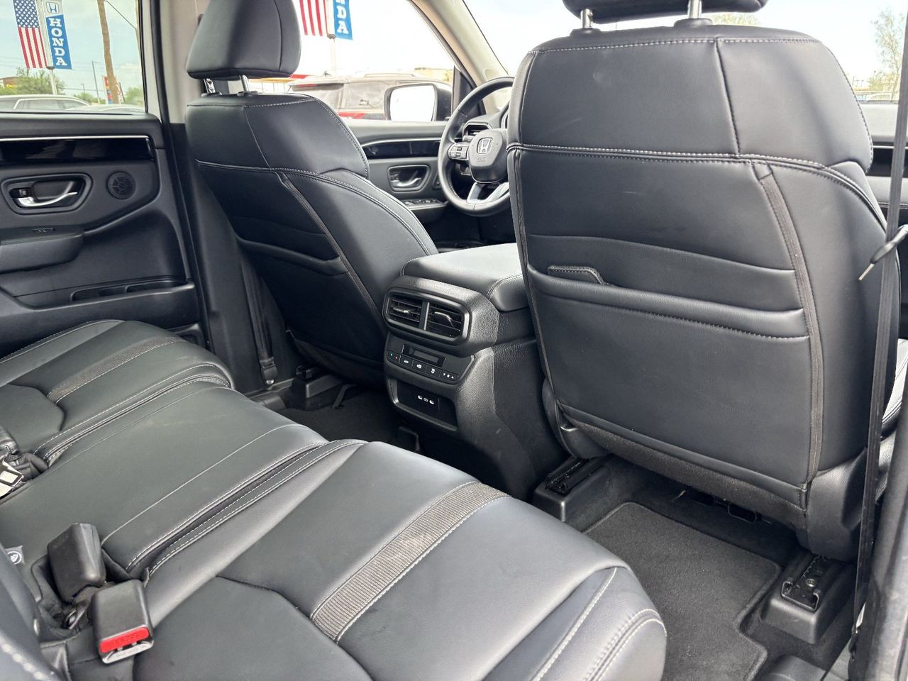 2025 Honda Pilot EX-L - Photo 11
