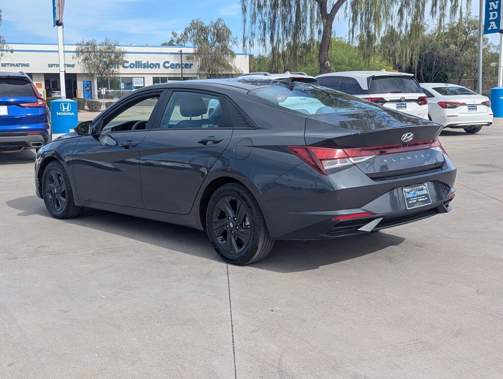 Used 2023 Hyundai Elantra SEL Sedan