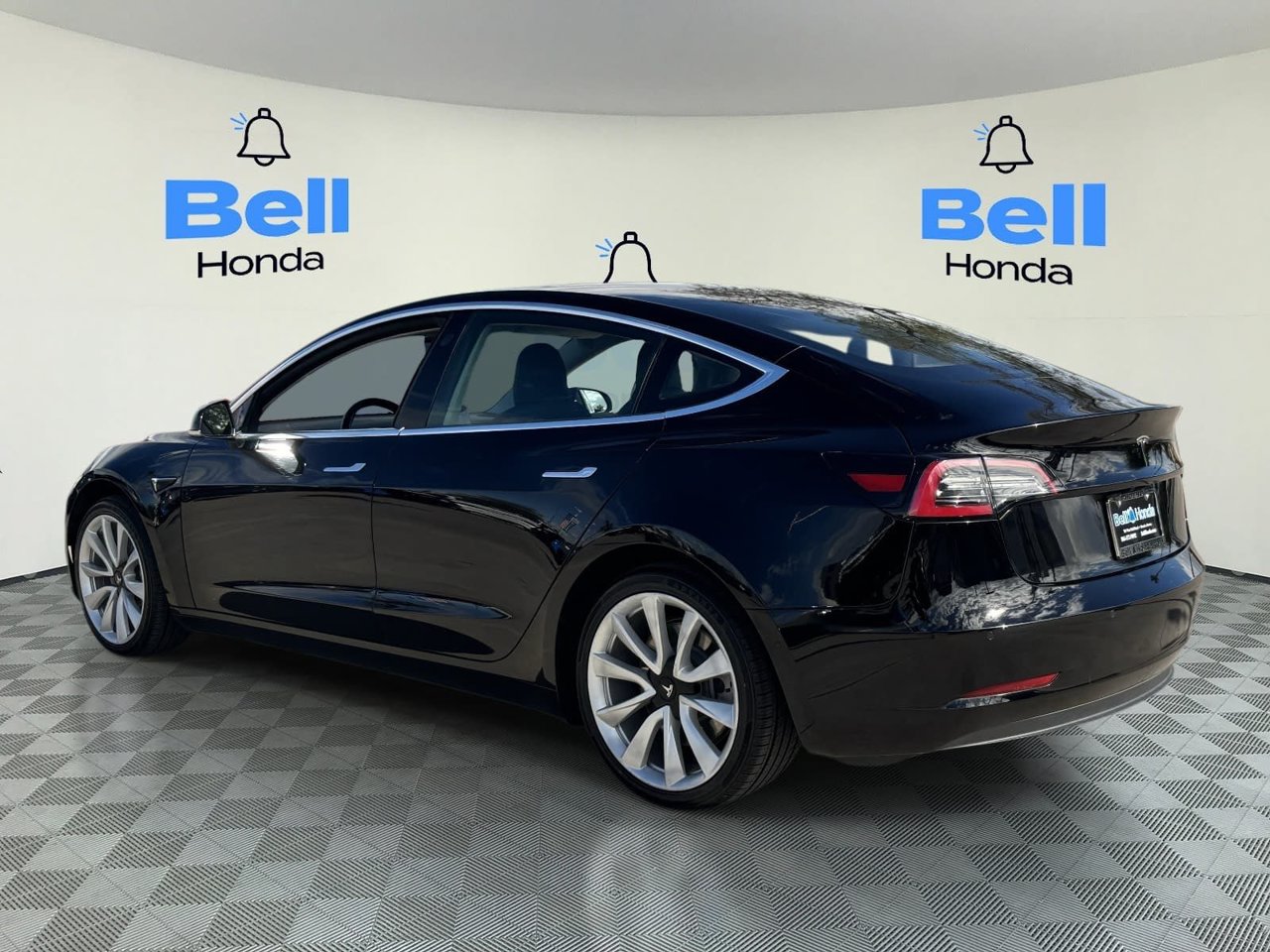 Used 2019 Tesla Model 3 Standard Range Plus Sedan
