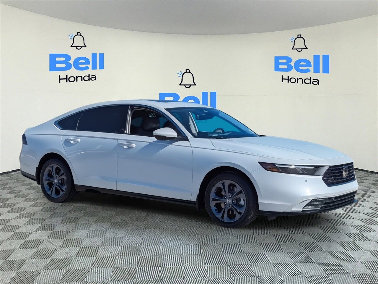 2025 Honda Accord Hybrid EX-L photo 4
