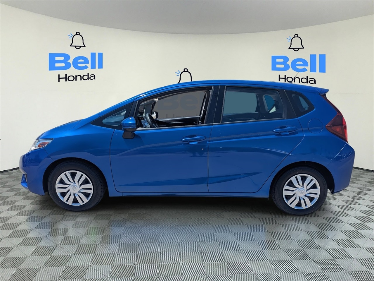 Used 2015 Honda Fit LX with VIN 3HGGK5H50FM756263 for sale in Phoenix, AZ