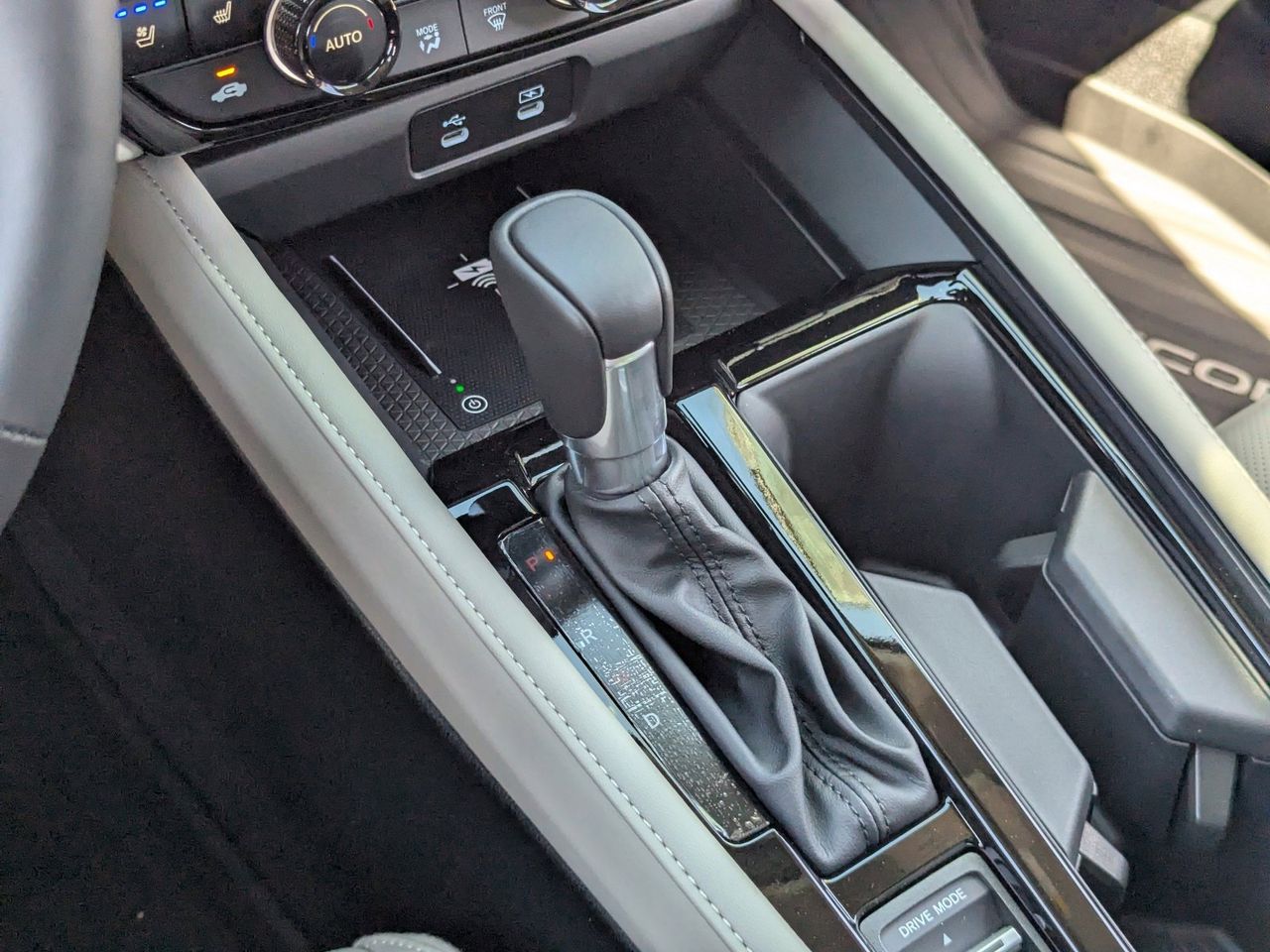 2026 Honda Accord Hybrid Touring - Photo 18